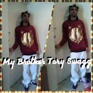 Meet your Posher, Tory